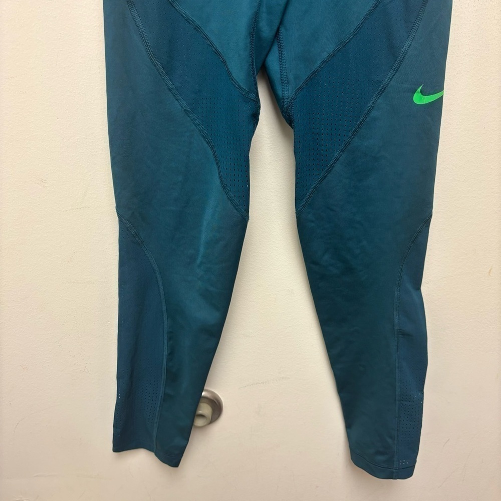 Nike Pro Hyper Cool Compression Pants - Picture 6 of 11